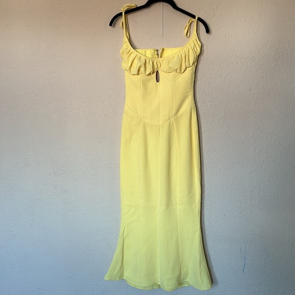 House of CB ‘Soren’ Buttercup Cutout Mermaid Midi yellow size XS‎ - Picture 5 of 11
